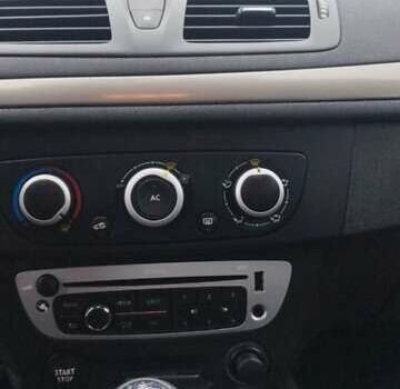 Серый Рено Меган, объемом двигателя 1.6 л и пробегом 190 тыс. км за 6999 $, фото 28 на Automoto.ua