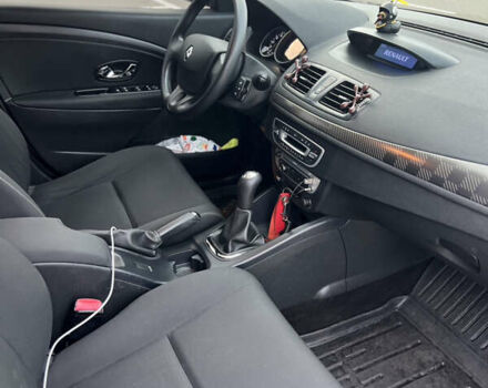 Сірий Рено Меган, об'ємом двигуна 1.6 л та пробігом 138 тис. км за 8300 $, фото 12 на Automoto.ua