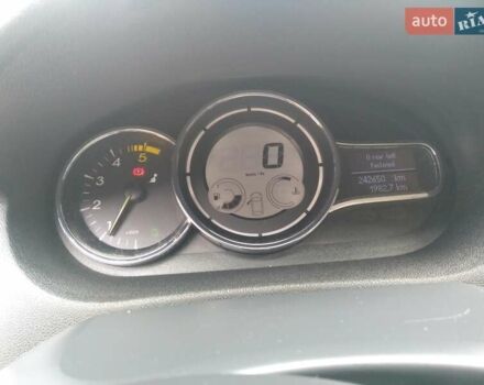 Серый Рено Меган, объемом двигателя 1.46 л и пробегом 290 тыс. км за 7000 $, фото 21 на Automoto.ua