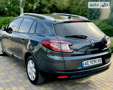 Серый Рено Меган, объемом двигателя 1.46 л и пробегом 202 тыс. км за 8999 $, фото 1 на Automoto.ua