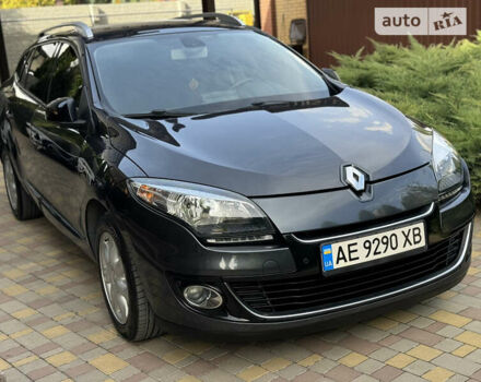 Рено Меган 2012 в Днепре (Днепропетровске) на Automoto.ua Серый Рено Меган, объемом двигателя 1.46 л и пробегом 202 тыс. км за 9222 $, фото 58 на Automoto.ua