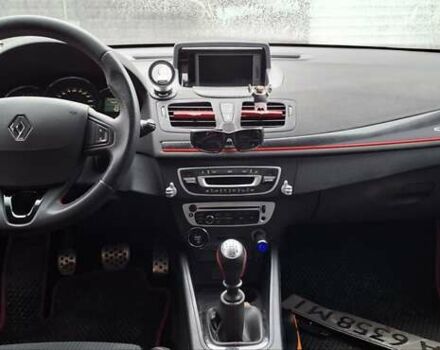 Сірий Рено Меган, об'ємом двигуна 1.5 л та пробігом 242 тис. км за 3750 $, фото 9 на Automoto.ua