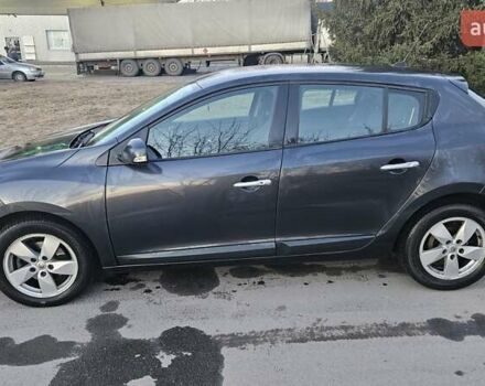 Серый Рено Меган, объемом двигателя 1.46 л и пробегом 290 тыс. км за 7000 $, фото 5 на Automoto.ua