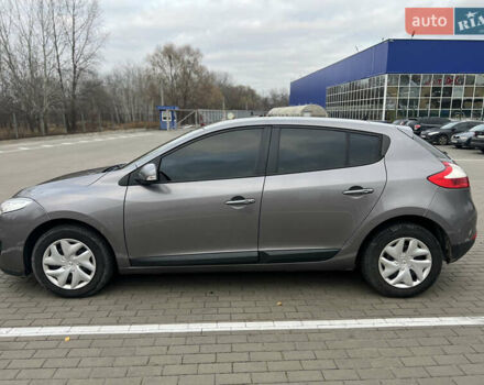 Сірий Рено Меган, об'ємом двигуна 1.6 л та пробігом 138 тис. км за 8300 $, фото 3 на Automoto.ua