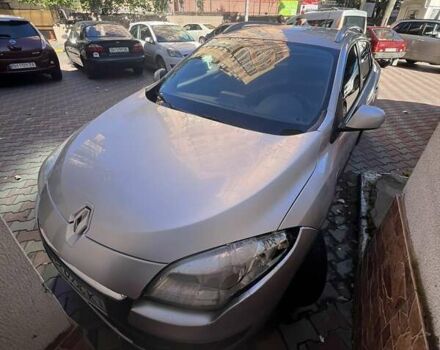 Серый Рено Меган, объемом двигателя 1.5 л и пробегом 470 тыс. км за 5900 $, фото 4 на Automoto.ua