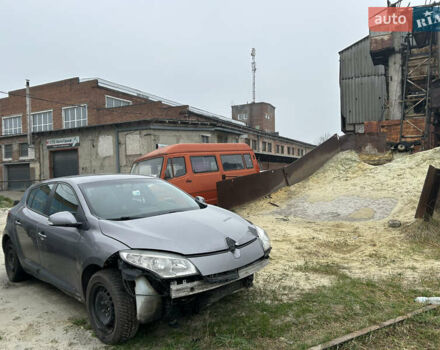 Серый Рено Меган, объемом двигателя 1.5 л и пробегом 327 тыс. км за 3800 $, фото 15 на Automoto.ua