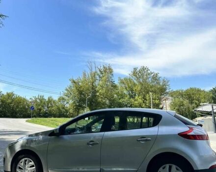 Серый Рено Меган, объемом двигателя 1.5 л и пробегом 285 тыс. км за 7500 $, фото 1 на Automoto.ua