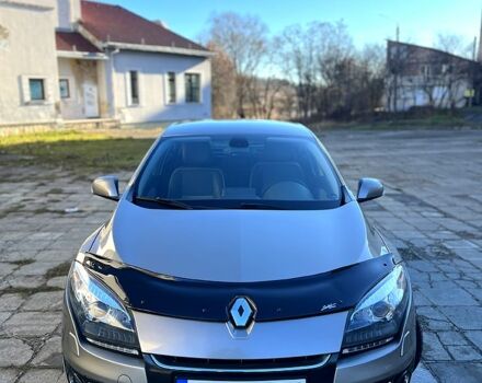 Рено Меган 2012 в Черновцах на Automoto.ua Серый Рено Меган, объемом двигателя 1.5 л и пробегом 283 тыс. км за 7900 $, фото 1 на Automoto.ua