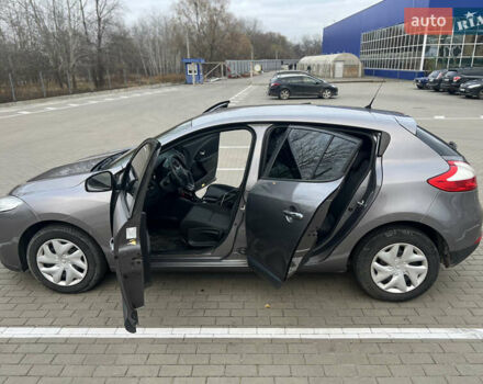 Сірий Рено Меган, об'ємом двигуна 1.6 л та пробігом 138 тис. км за 8300 $, фото 14 на Automoto.ua