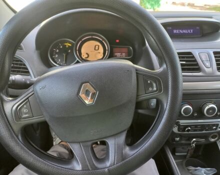 Серый Рено Меган, объемом двигателя 1.5 л и пробегом 235 тыс. км за 6100 $, фото 9 на Automoto.ua