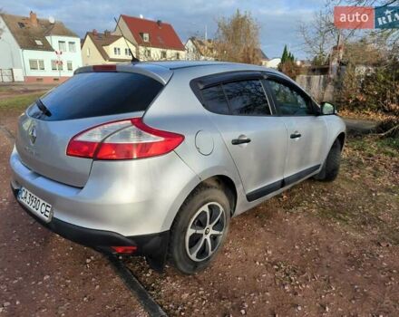 Сірий Рено Меган, об'ємом двигуна 1.6 л та пробігом 272 тис. км за 7000 $, фото 6 на Automoto.ua