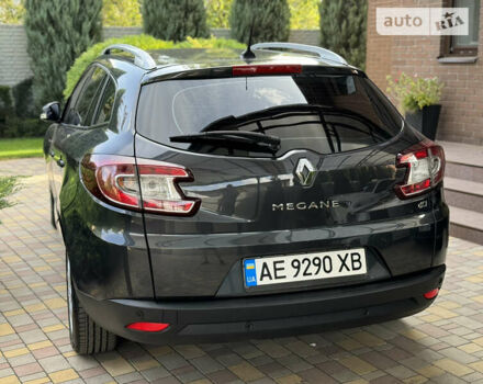 Серый Рено Меган, объемом двигателя 1.46 л и пробегом 202 тыс. км за 8999 $, фото 4 на Automoto.ua