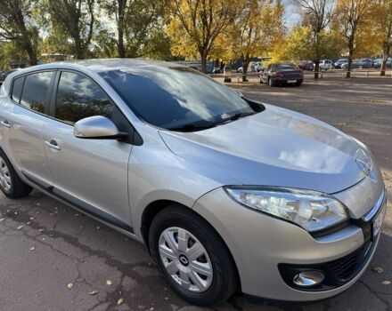 Рено Меган 2012 в Кривом Роге на Automoto.ua Серый Рено Меган, объемом двигателя 1.5 л и пробегом 289 тыс. км за 7500 $, фото 1 на Automoto.ua