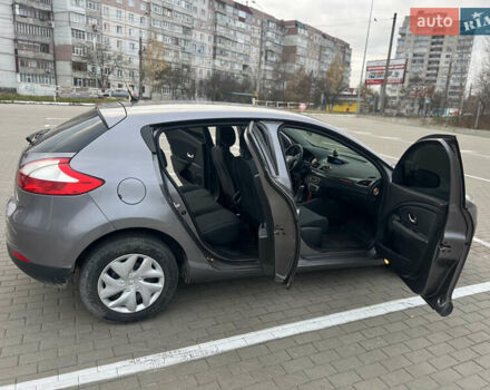 Сірий Рено Меган, об'ємом двигуна 1.6 л та пробігом 138 тис. км за 8300 $, фото 18 на Automoto.ua