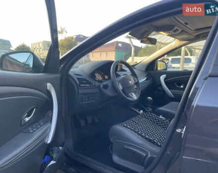 Серый Рено Меган, объемом двигателя 1.46 л и пробегом 266 тыс. км за 7000 $, фото 16 на Automoto.ua