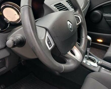 Серый Рено Меган, объемом двигателя 1.5 л и пробегом 241 тыс. км за 7550 $, фото 6 на Automoto.ua