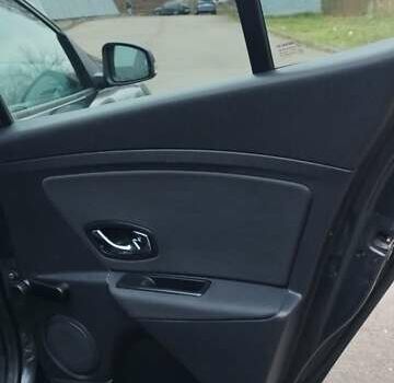 Серый Рено Меган, объемом двигателя 1.6 л и пробегом 190 тыс. км за 6999 $, фото 46 на Automoto.ua