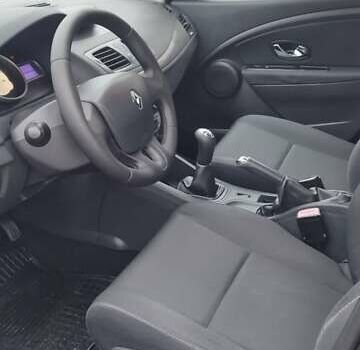 Серый Рено Меган, объемом двигателя 1.6 л и пробегом 190 тыс. км за 6999 $, фото 21 на Automoto.ua