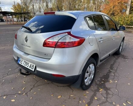 Рено Меган 2012 в Кривом Роге на Automoto.ua Серый Рено Меган, объемом двигателя 1.5 л и пробегом 289 тыс. км за 7500 $, фото 2 на Automoto.ua