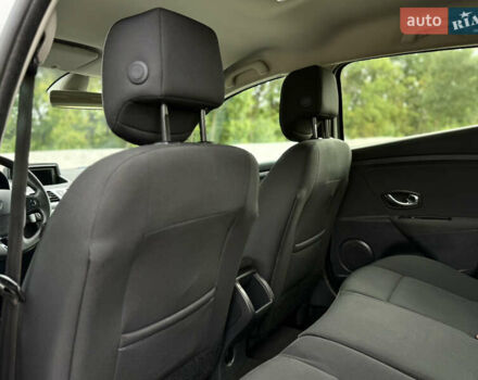 Сірий Рено Меган, об'ємом двигуна 1.5 л та пробігом 198 тис. км за 8599 $, фото 33 на Automoto.ua