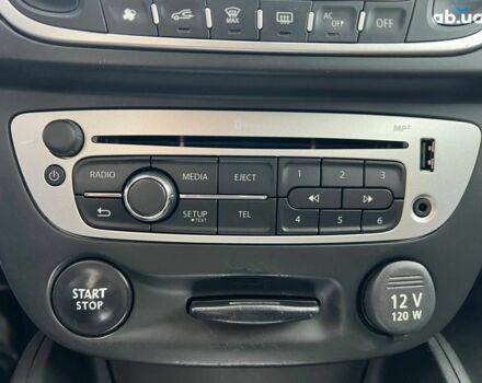 Серый Рено Меган, объемом двигателя 1.5 л и пробегом 228 тыс. км за 7690 $, фото 29 на Automoto.ua