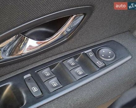 Рено Меган 2013 в Одессе на Automoto.ua Серый Рено Меган, объемом двигателя 1.6 л и пробегом 52 тыс. км за 8990 $, фото 10 на Automoto.ua