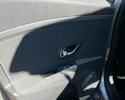 Серый Рено Меган, объемом двигателя 1.46 л и пробегом 113 тыс. км за 8500 $, фото 25 на Automoto.ua