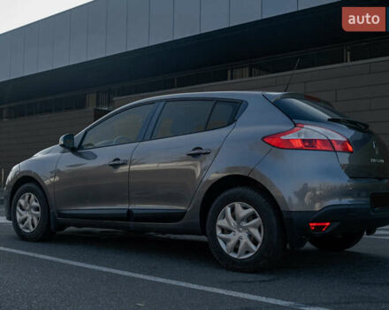 Серый Рено Меган, объемом двигателя 1.46 л и пробегом 113 тыс. км за 8500 $, фото 7 на Automoto.ua