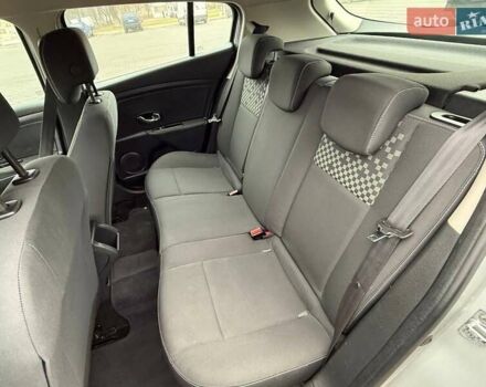 Серый Рено Меган, объемом двигателя 1.5 л и пробегом 237 тыс. км за 7550 $, фото 20 на Automoto.ua