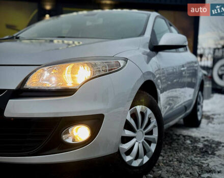 Серый Рено Меган, объемом двигателя 1.5 л и пробегом 249 тыс. км за 6999 $, фото 9 на Automoto.ua