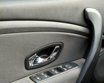 Рено Меган 2013 в Самборе на Automoto.ua Серый Рено Меган, объемом двигателя 1.46 л и пробегом 267 тыс. км за 7950 $, фото 32 на Automoto.ua