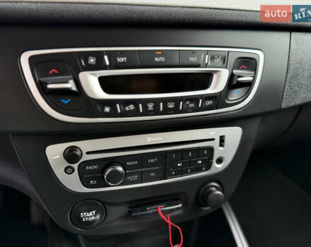 Серый Рено Меган, объемом двигателя 1.5 л и пробегом 198 тыс. км за 8499 $, фото 28 на Automoto.ua