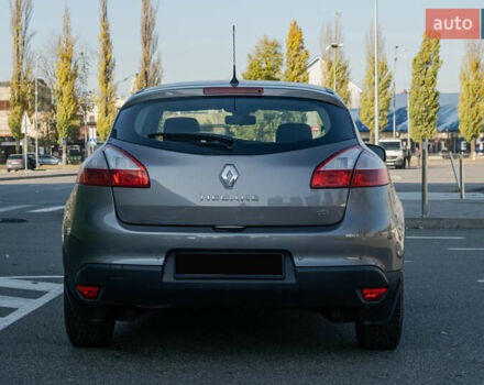 Серый Рено Меган, объемом двигателя 1.46 л и пробегом 113 тыс. км за 8500 $, фото 5 на Automoto.ua
