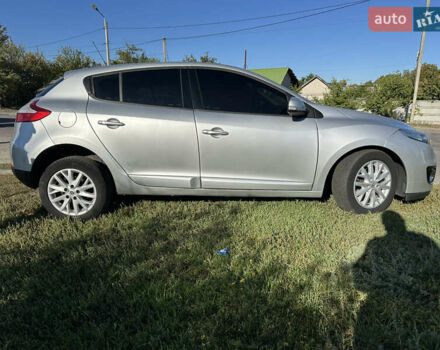 Рено Меган 2013 в Кременчуге на Automoto.ua Серый Рено Меган, объемом двигателя 1.2 л и пробегом 260 тыс. км за 6100 $, фото 5 на Automoto.ua