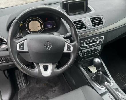 Серый Рено Меган, объемом двигателя 1.5 л и пробегом 207 тыс. км за 8700 $, фото 4 на Automoto.ua