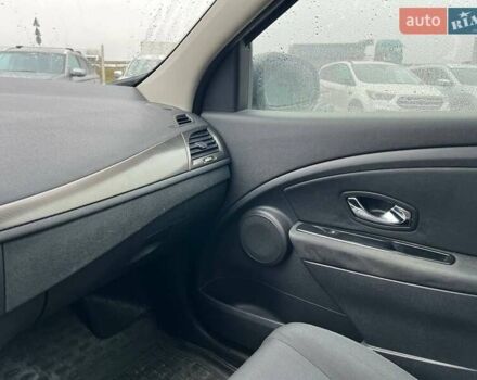 Серый Рено Меган, объемом двигателя 1.5 л и пробегом 228 тыс. км за 7690 $, фото 32 на Automoto.ua