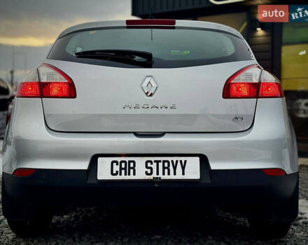 Серый Рено Меган, объемом двигателя 1.5 л и пробегом 249 тыс. км за 6999 $, фото 20 на Automoto.ua