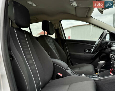 Сірий Рено Меган, об'ємом двигуна 1.5 л та пробігом 198 тис. км за 8599 $, фото 31 на Automoto.ua