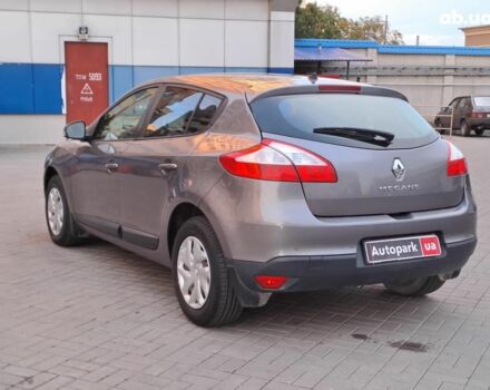 Серый Рено Меган, объемом двигателя 1.6 л и пробегом 52 тыс. км за 8990 $, фото 4 на Automoto.ua