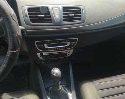 Серый Рено Меган, объемом двигателя 1.5 л и пробегом 226 тыс. км за 8300 $, фото 53 на Automoto.ua