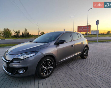 Сірий Рено Меган, об'ємом двигуна 1.5 л та пробігом 196 тис. км за 7600 $, фото 3 на Automoto.ua