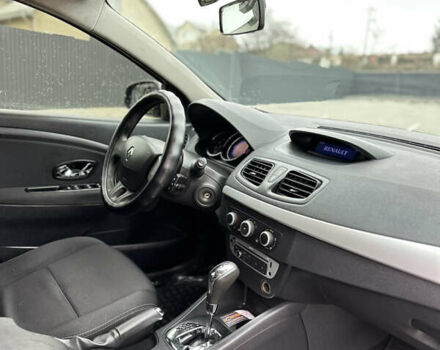 Серый Рено Меган, объемом двигателя 1.5 л и пробегом 276 тыс. км за 6700 $, фото 5 на Automoto.ua