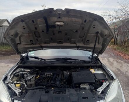 Серый Рено Меган, объемом двигателя 1.6 л и пробегом 275 тыс. км за 5300 $, фото 3 на Automoto.ua