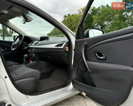 Серый Рено Меган, объемом двигателя 1.5 л и пробегом 198 тыс. км за 8199 $, фото 30 на Automoto.ua