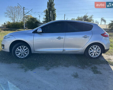 Рено Меган 2013 в Кременчуге на Automoto.ua Серый Рено Меган, объемом двигателя 1.2 л и пробегом 260 тыс. км за 6100 $, фото 10 на Automoto.ua