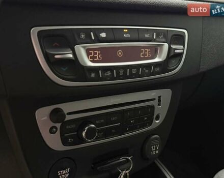 Серый Рено Меган, объемом двигателя 1.2 л и пробегом 92 тыс. км за 6990 $, фото 16 на Automoto.ua