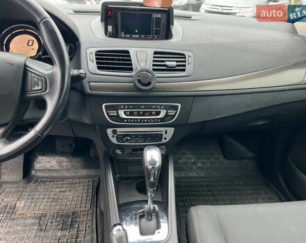 Серый Рено Меган, объемом двигателя 1.5 л и пробегом 228 тыс. км за 7690 $, фото 27 на Automoto.ua