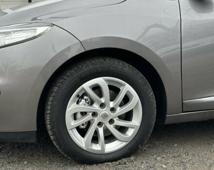 Серый Рено Меган, объемом двигателя 1.5 л и пробегом 193 тыс. км за 8100 $, фото 7 на Automoto.ua