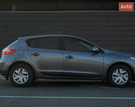 Серый Рено Меган, объемом двигателя 1.46 л и пробегом 113 тыс. км за 8500 $, фото 3 на Automoto.ua