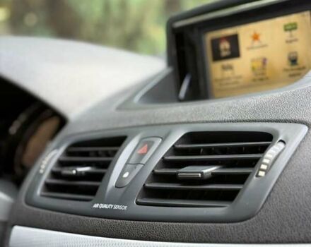 Рено Меган 2013 в Самборе на Automoto.ua Серый Рено Меган, объемом двигателя 1.46 л и пробегом 267 тыс. км за 7950 $, фото 28 на Automoto.ua